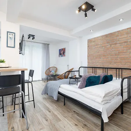 Classic Moniuszki In By Renters דירה